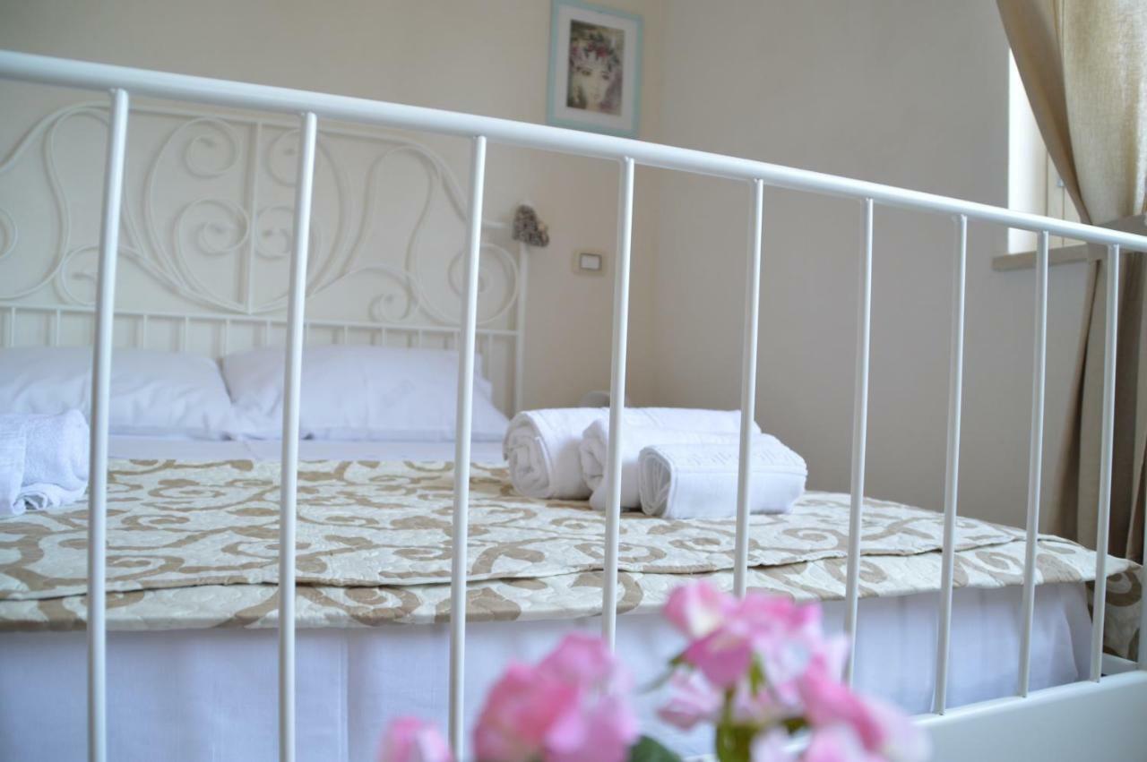 B&B La Via Di Casa Сан Леоне Екстериор снимка