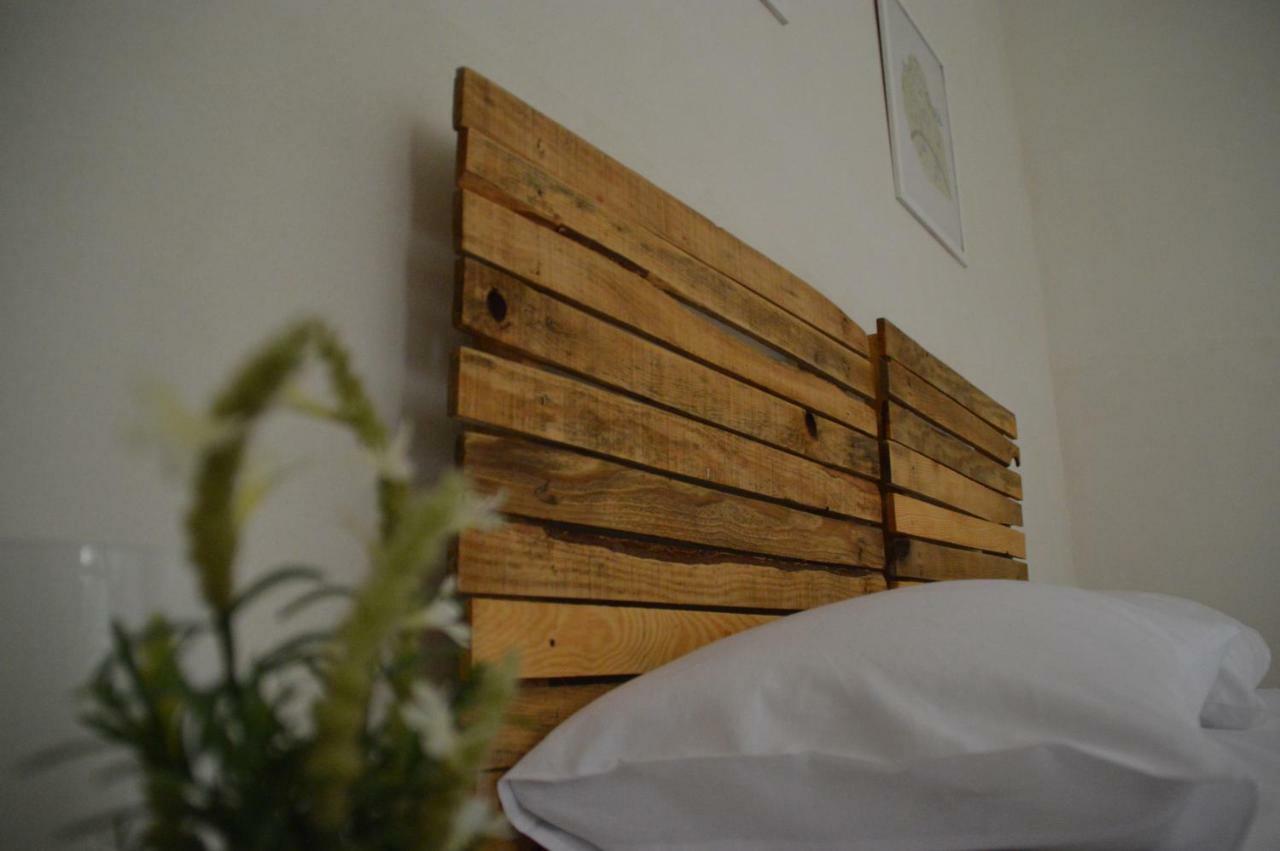 B&B La Via Di Casa Сан Леоне Екстериор снимка