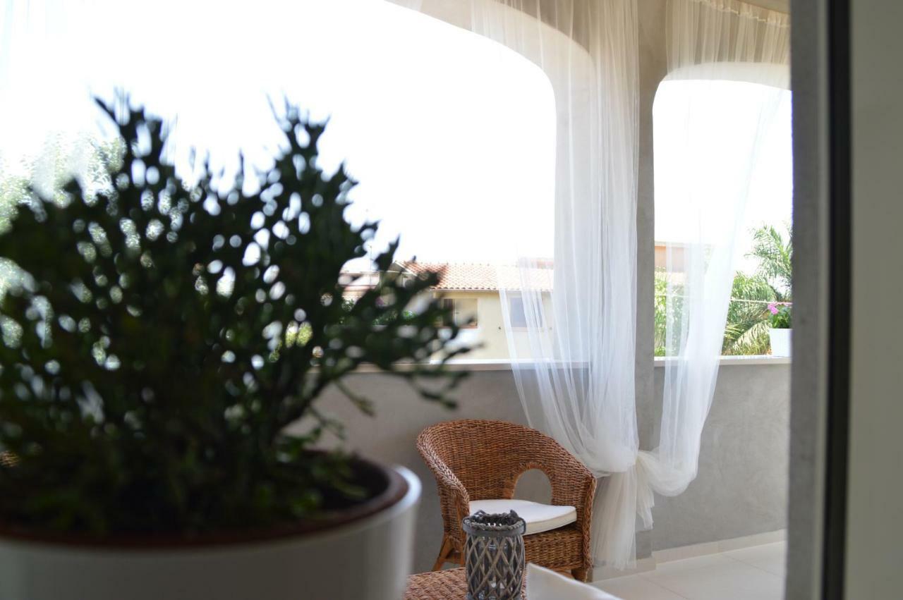 B&B La Via Di Casa Сан Леоне Екстериор снимка